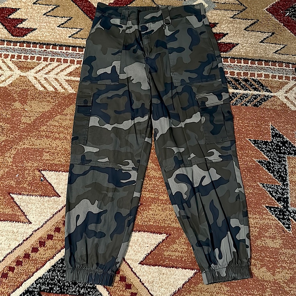Camo Cargo pant